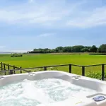 Imilie - 450m From The Sea By Interhome