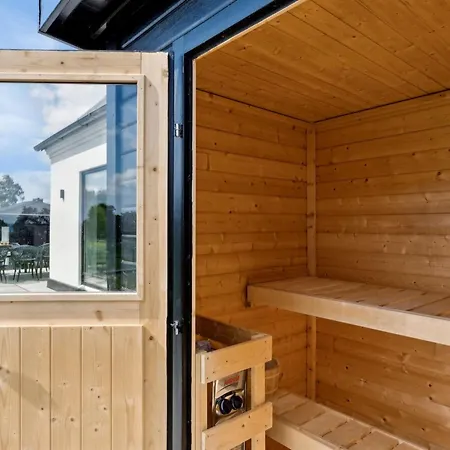 Imilie - 450m From The Sea By Interhome