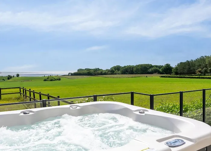 Imilie - 450m From The Sea By Interhome